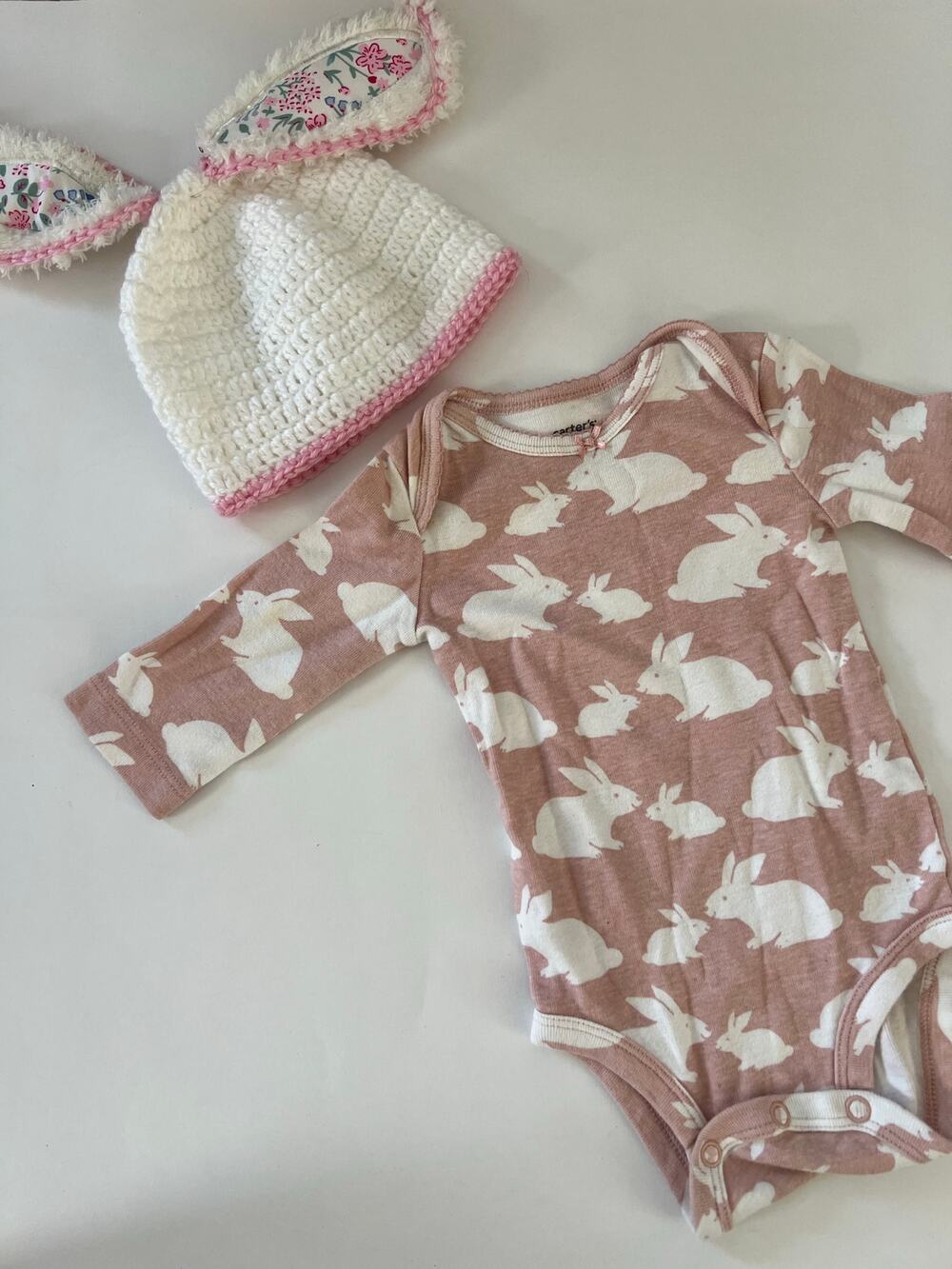 Baby Easter Bundle Bunny Carter’s Long Sleeve Onsie & Knit Bunny Hat 3 Months